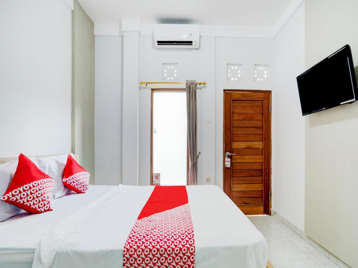 Oyo Flagship 90756 Melasti Hills Room & Cafe Ungasan Exterior foto